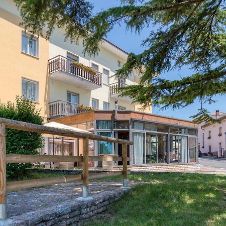 Hotel Martinelli Ronzo-Chienis المظهر الخارجي الصورة