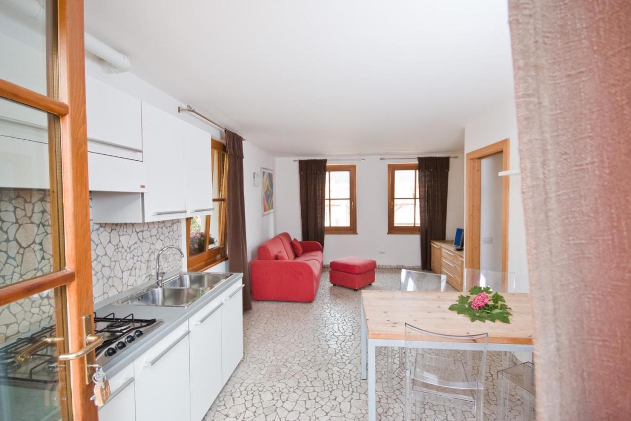 Hotel Martinelli Ronzo-Chienis المظهر الخارجي الصورة