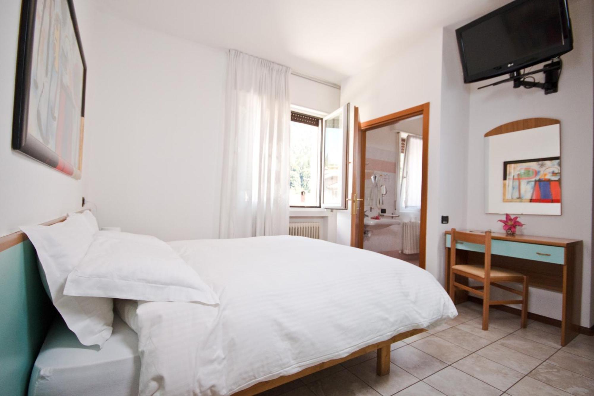 Hotel Martinelli Ronzo-Chienis المظهر الخارجي الصورة