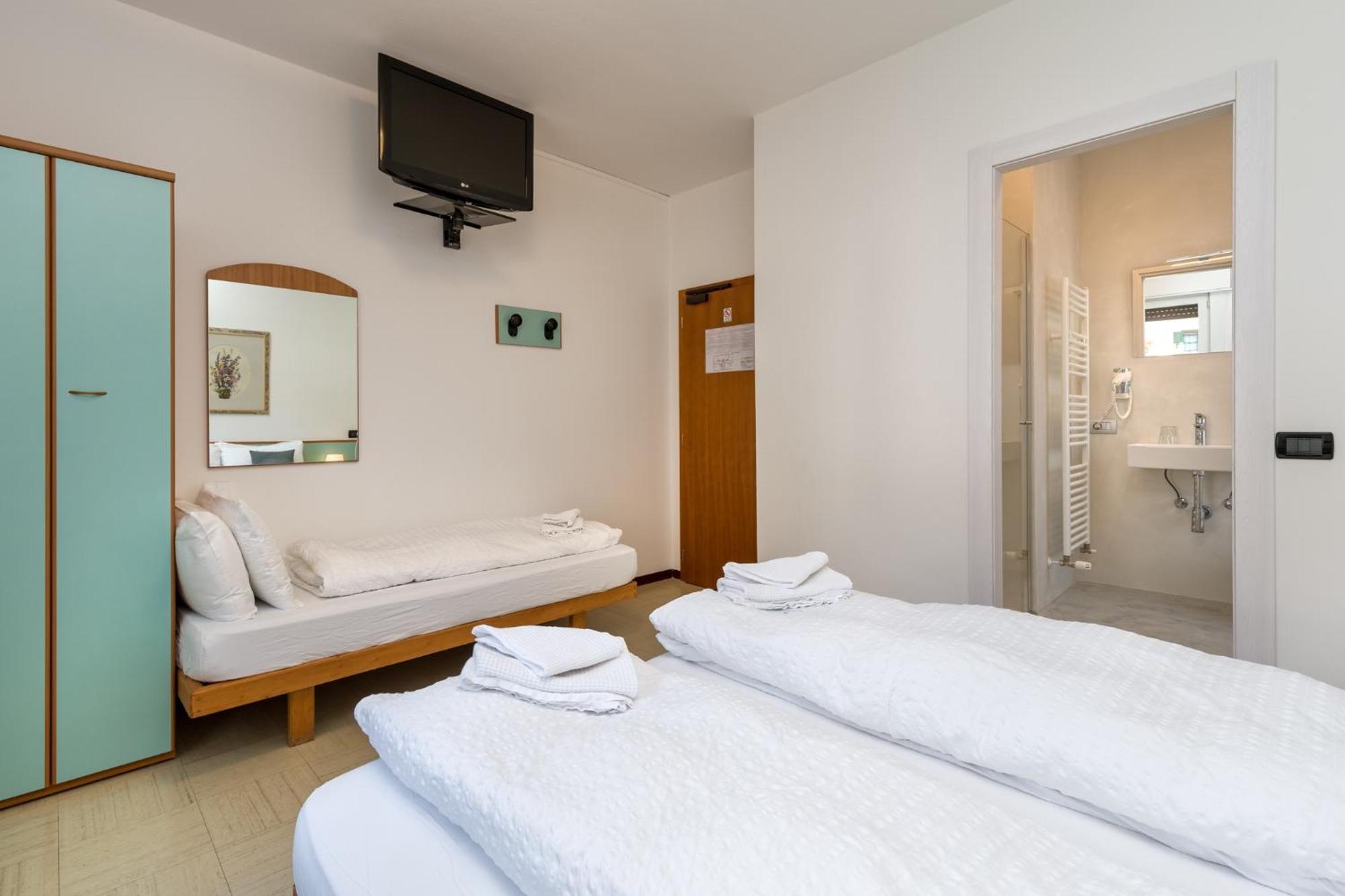 Hotel Martinelli Ronzo-Chienis المظهر الخارجي الصورة