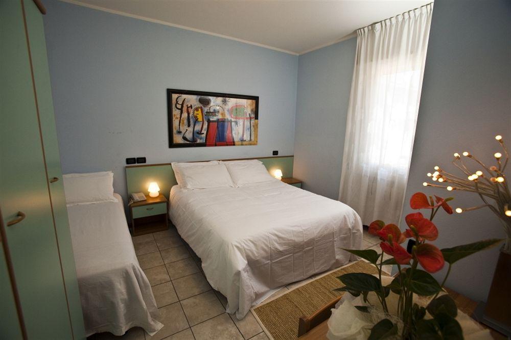 Hotel Martinelli Ronzo-Chienis المظهر الخارجي الصورة