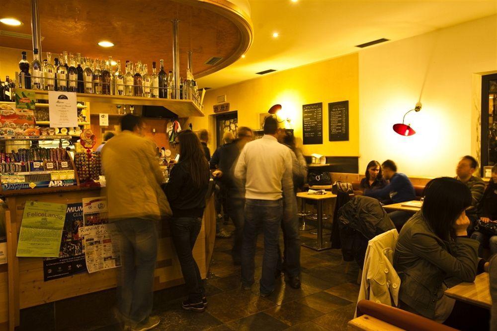 Hotel Martinelli Ronzo-Chienis المظهر الخارجي الصورة